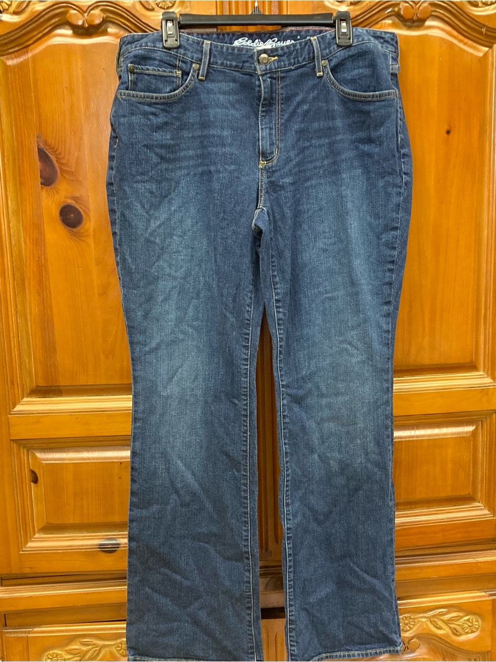 Eddie Bauer Women's Boot-Cut Jeans in Dark Blue Wash Size 16
